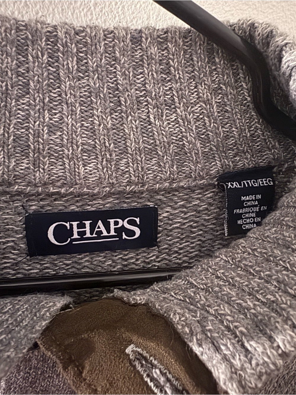 CHAPS Men’s XXL Gray Henley Sweater with Brown Elbow Patches - Picture 2 of 2
